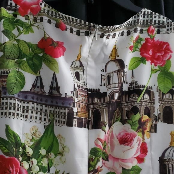 Ivory Scenic Floral Dress🎉Host Pick🎉 - Picture 6 of 6